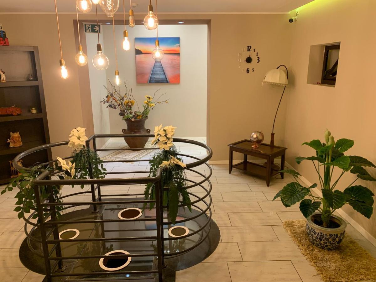 Primo Hotel 卡塔尼亚 外观 照片