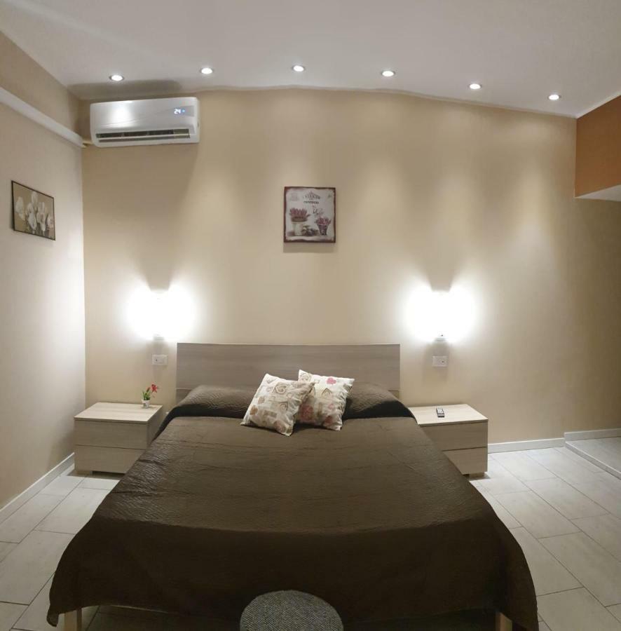 Primo Hotel 卡塔尼亚 外观 照片